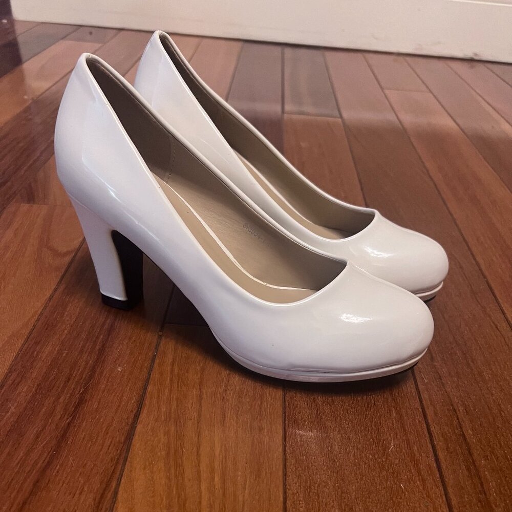 White Platform Heels Chunky Block Heel Patent Pumps Y2K Dollcore NIB